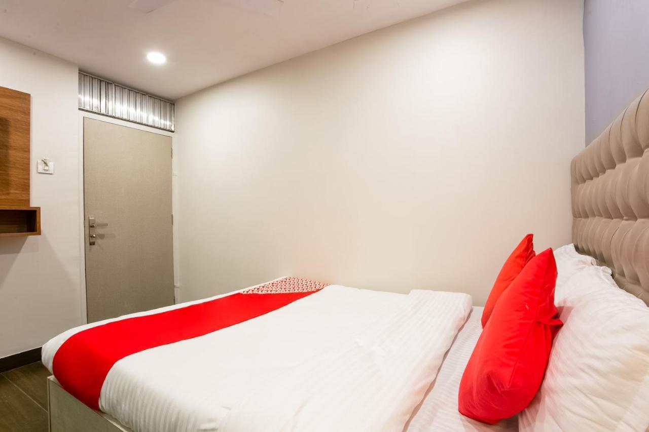 Oyo62882德里维埃拉酒店 孟买 外观 照片